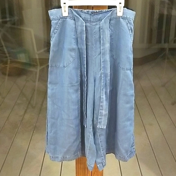 Denim Jean culottes with pockets! - Picture 2 of 6